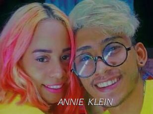ANNIE_KLEIN Le Scandale