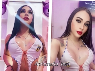 Anthonella_hot1