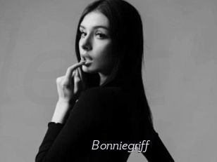 bonniegriff Le Scandale