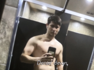 Daniel_devon