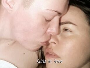 Girls_in_love