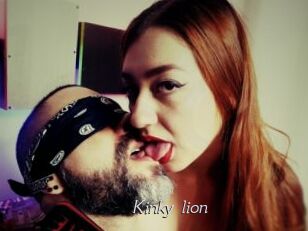 Kinky_lion