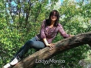 LadyyMonica