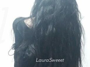 Laura_Sweeet