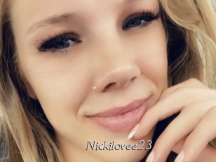 Nickilovee23