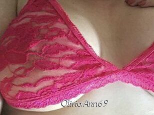 Olivia_Ann_69