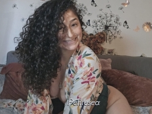 Petitesea