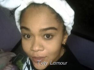 Toty_Lamour